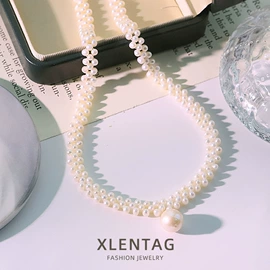 项链;耳钉;手链