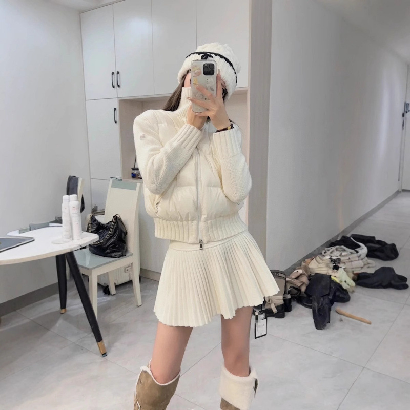 24秋冬新家Monc蒙口秋冬经典羊毛袖拼接羽绒服女  白鸭绒90|undefined