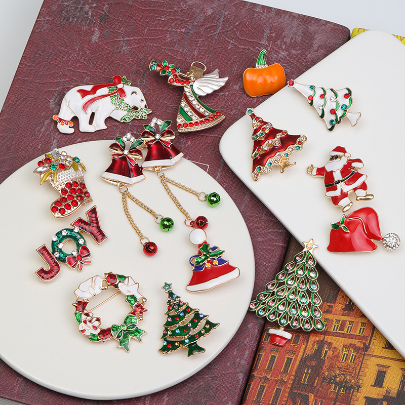 Wholesale Jewelry Christmas Tree Snowman Brooch Nihaojewelry display picture 5