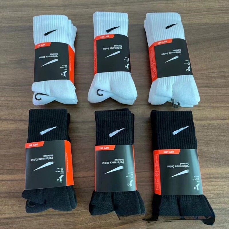 New Suwan Nike-style socks with towel bottom, solid color sports socks, black and white mid-length basketball socks for men and women New Suwan Nike-style socks with towel bottom, solid color sports socks, black and white mid-length basketball socks for men and women