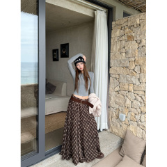 美拉德复古辣妹多裁片棕色轻薄垂坠大裙摆型格子半身裙女