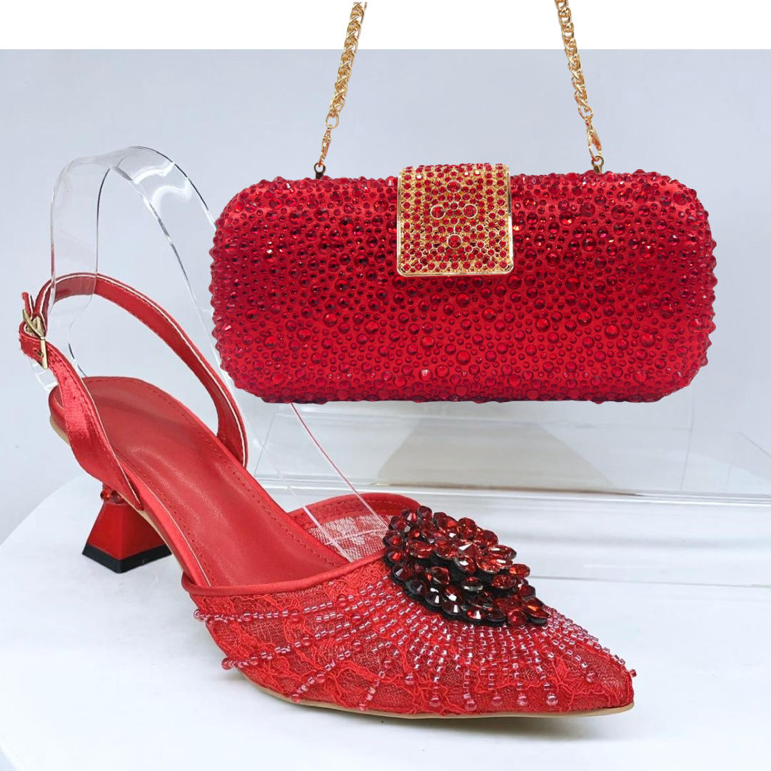 Zapatos estilo italiano para la cena sandalias de tacones finas de verano mujer diamante de punta zapatos de novia