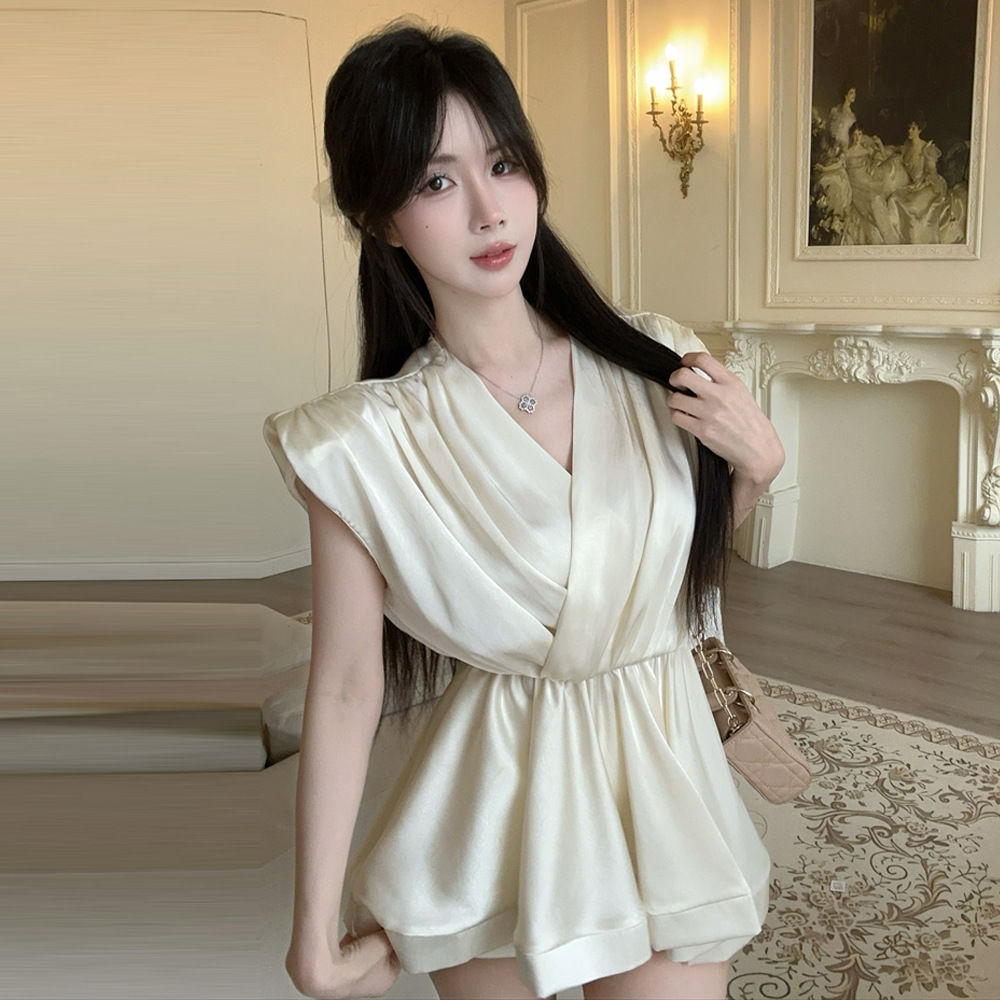 18YX8111欧美2025跨境外贸纯欲风洋气V领松紧腰无袖套头雪纺衫女