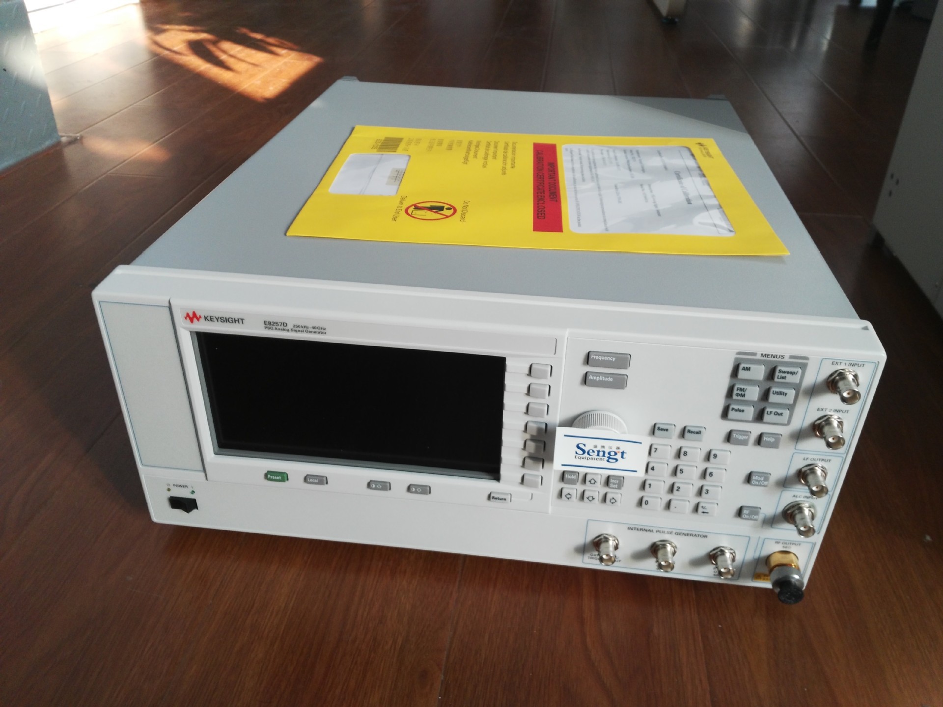 Keysight E8257D PSG 模拟信号发生器100kHz至40GHz深圳
