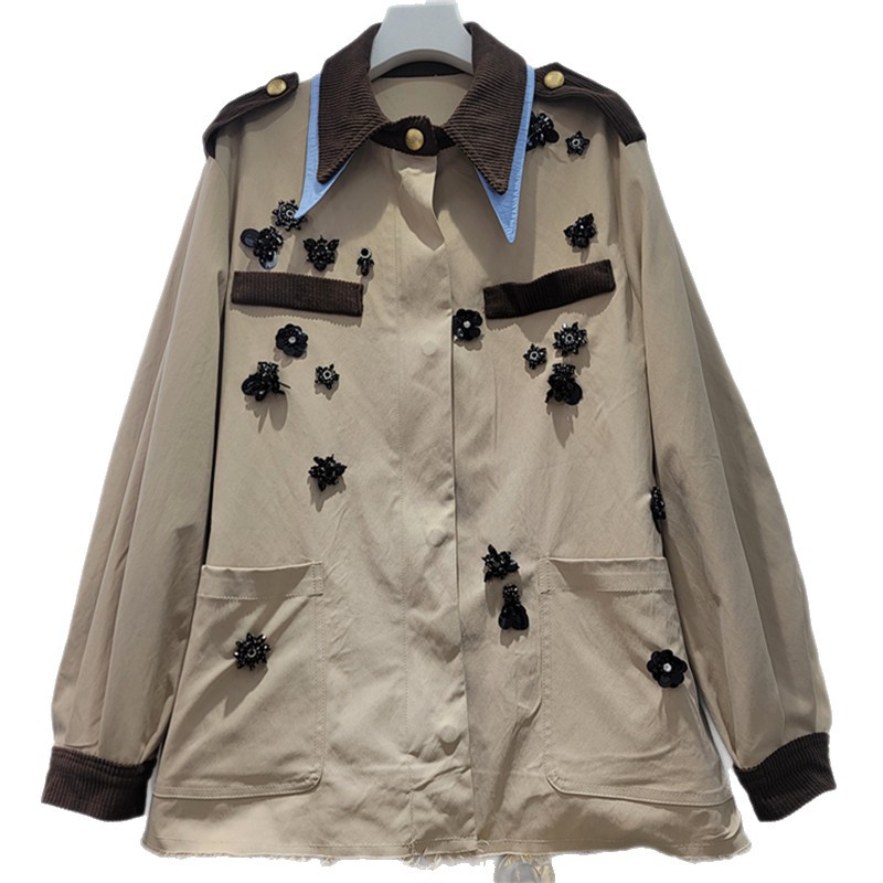 Diseño pesado de clavos de perlas de color de contraste de empalme sensación de chaqueta de estilo europeo y americano, chaqueta de ropa casual para mujeres, primavera de 2026