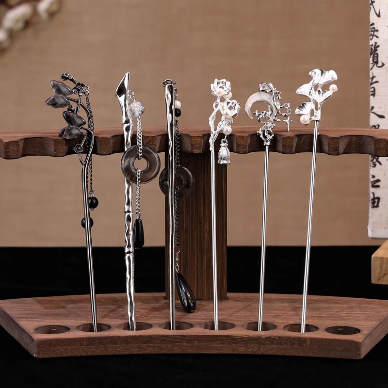 Nueva horquilla china 2025 nuevo estilo estilo antiguo horquilla mujer falda de cara de caballo de alta calidad estilo nacional horquilla de madera paso a paso horquilla tocado