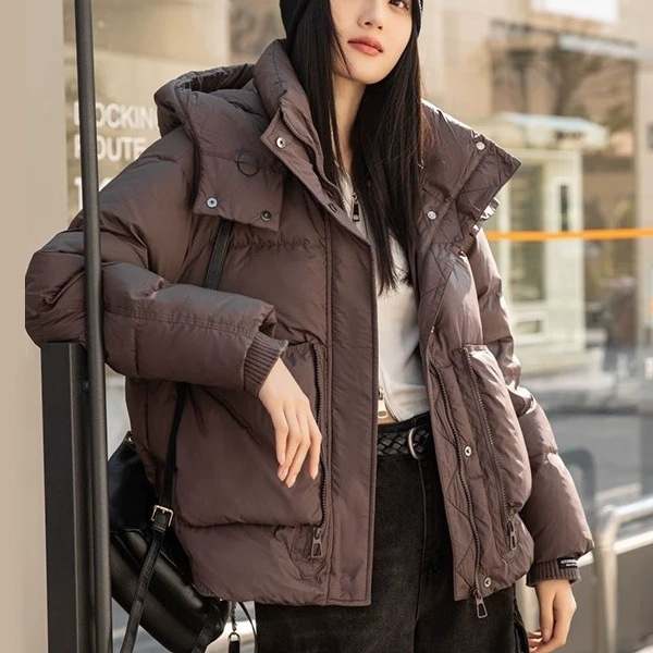 2025冬季欧洲站新款大口袋连帽短款白鸭绒休闲加厚羽绒服外套潮