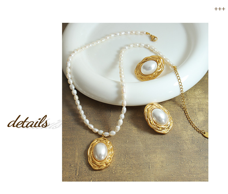 304 Stainless Steel Material PVD Coated Real Gold Plated 18K Gold Oval 304 Stainless Steel Retro Waterproof Non Tarnish Earrings Necklace