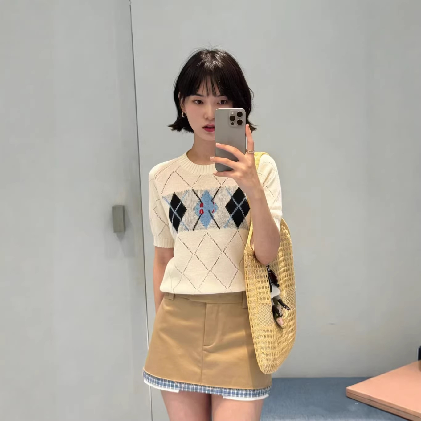 南油高品质miu家26夏季新款羊毛混纺棱格拼色百搭圆领针织短袖女