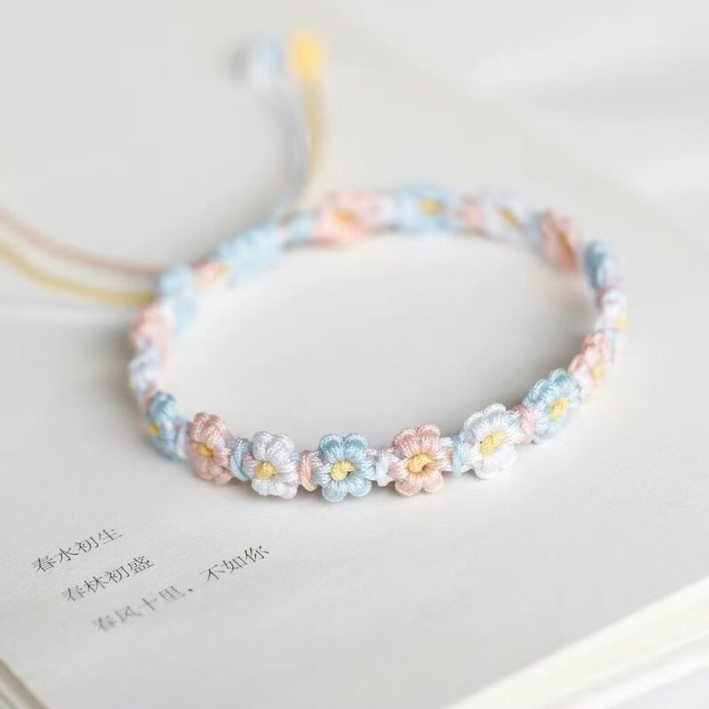 【Finished Product】Gradient Daisy Handmade Woven Bracelet, Fresh and Aesthetically Pleasing, Color-Changing Gift Bracelet for Girls