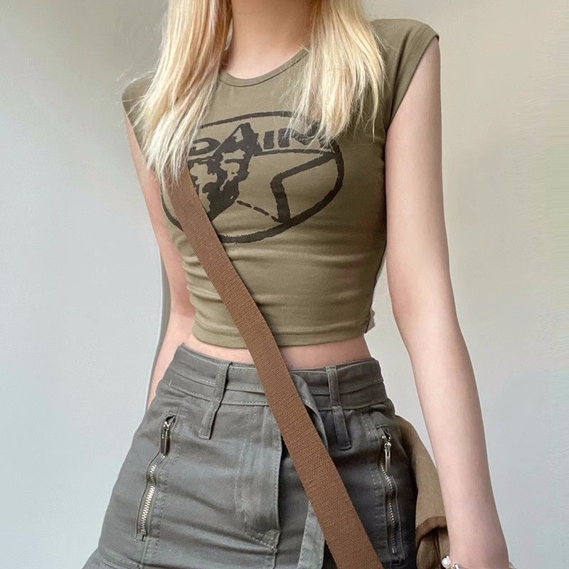밀리터리 그린