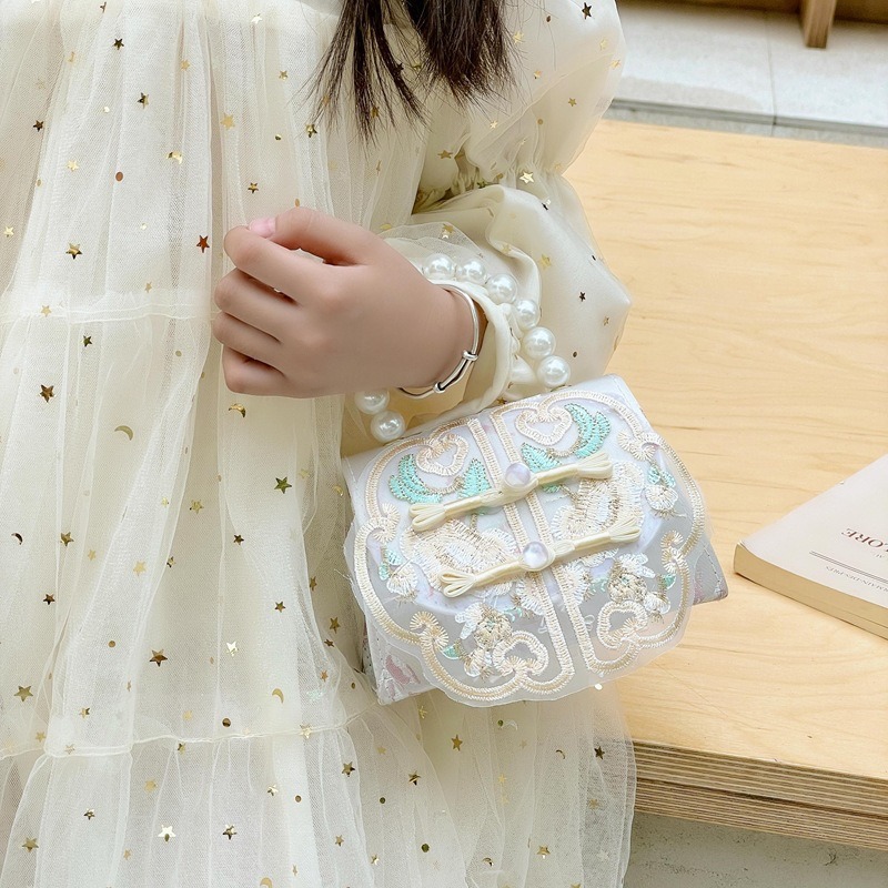 Chica linda princesa bolso de perlas encaje bordado portátil todo fósforo pequeño bolso cuadrado estilo étnico bolso de mensajero para niños