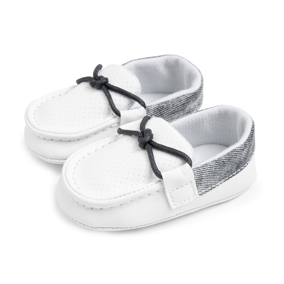 Primavera y otoño nuevos zapatos de bebé 0-1 años estilo británico suave Fondo bebé Niño Zapatos guisantes zapatos de cuero zapatos de bebé