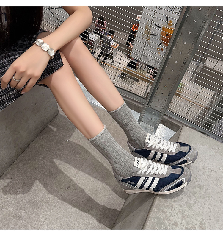 Giày sneaker nữ đế dày phong cách retro cổ điển, tăng chiều cao nhẹ, thoáng khí — xanh lam, màu đỏ chi tiết 13