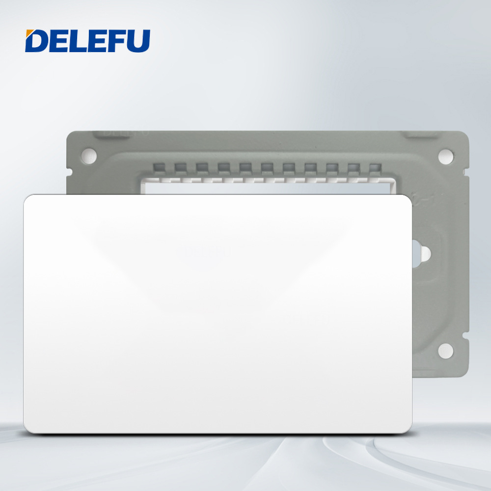 Fábrica transfronteriza 118 enchufe de conmutación estándar estadounidense Brasil Italia Tailandia estándar europeo blanco DIY combinación libre