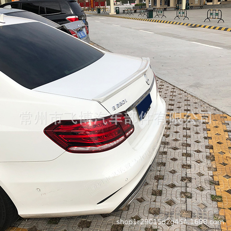 Suitable for Mercedes-Benz E-Class Four-Door W212 E200 E260 2008-2015 Rear Wing Fixed Wing Spoiler Modification