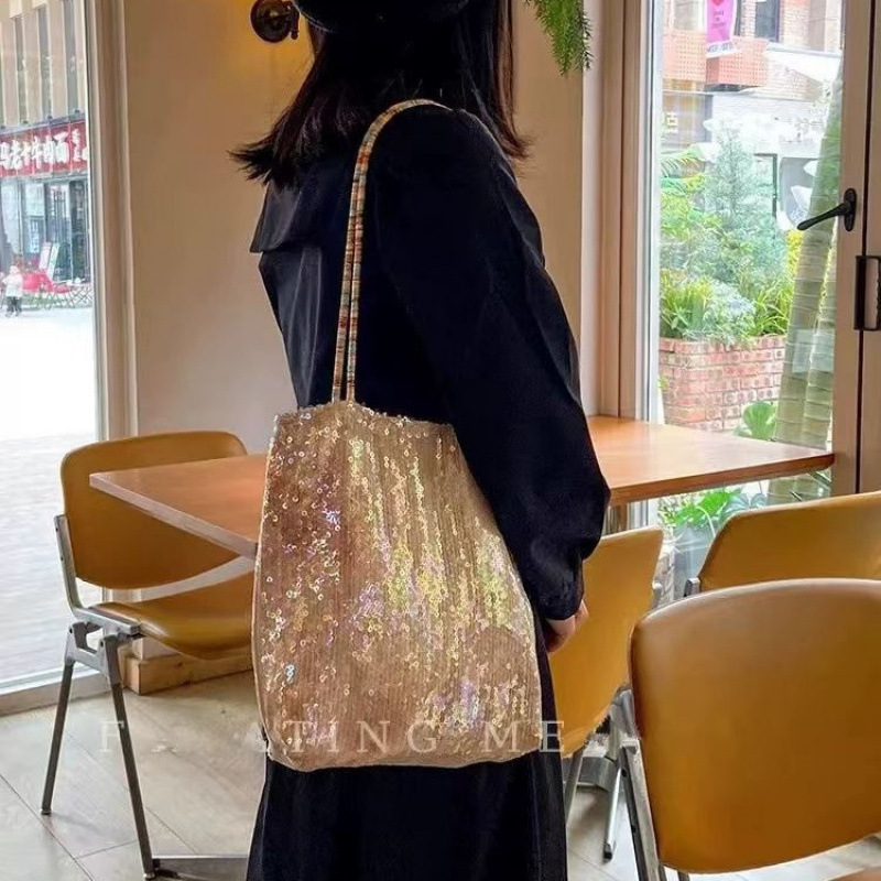 Elegant Small Fragrant Gold Sequin Embroidered Thick Floral Single Shoulder Bag with Gold Glitter Retro Handheld Clutch Floating Moon