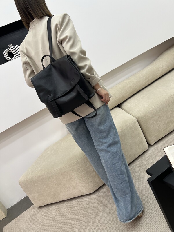 2025新款植鞣牛皮双肩包大容量上班通勤休闲背包单肩女包一件代发|undefined