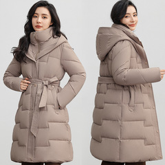 膝を越えた綿服の女性の中の長さの冬の新しいファッションは腰のひもを収めてやせている保温のコートの気質の純色の防寒服を現します。