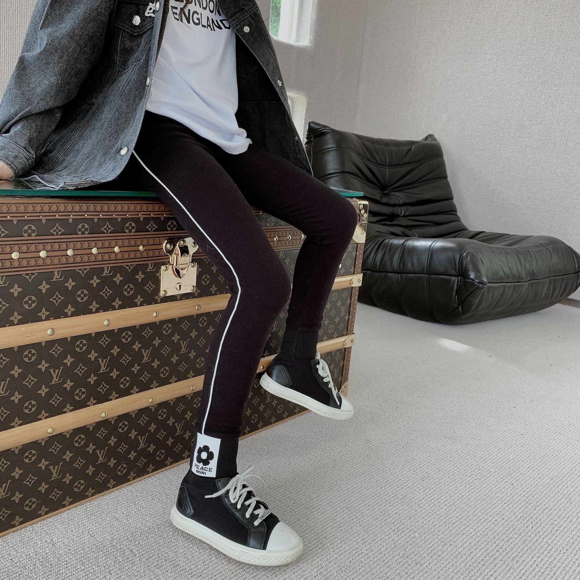 包邮21265秋冬新品黑色简约运动打底裤女童秋裤