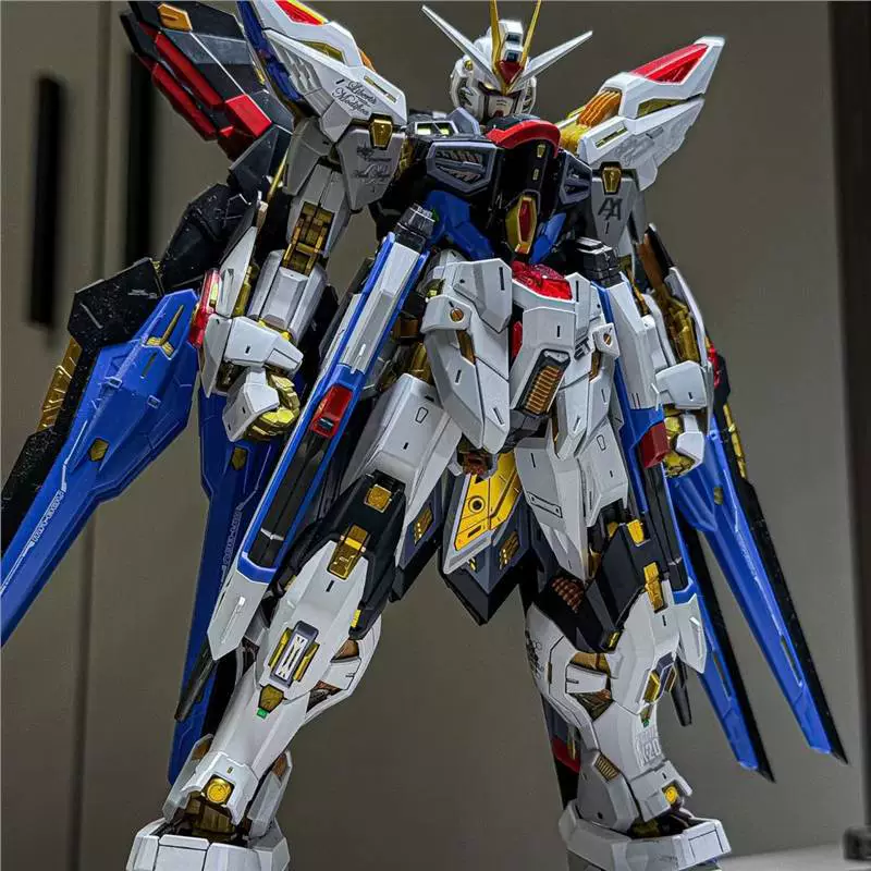 Свободная ручная сборка меха HG Heretic Gundam Strike, свободная модель MG, новорожденный воин Red Unicorn