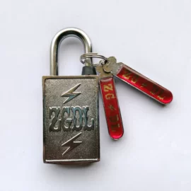 挂锁;配电箱;标签、标牌