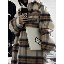 牛角扣毛呢格子外套女秋冬复古设计感小众加厚中长款过膝妮子大衣