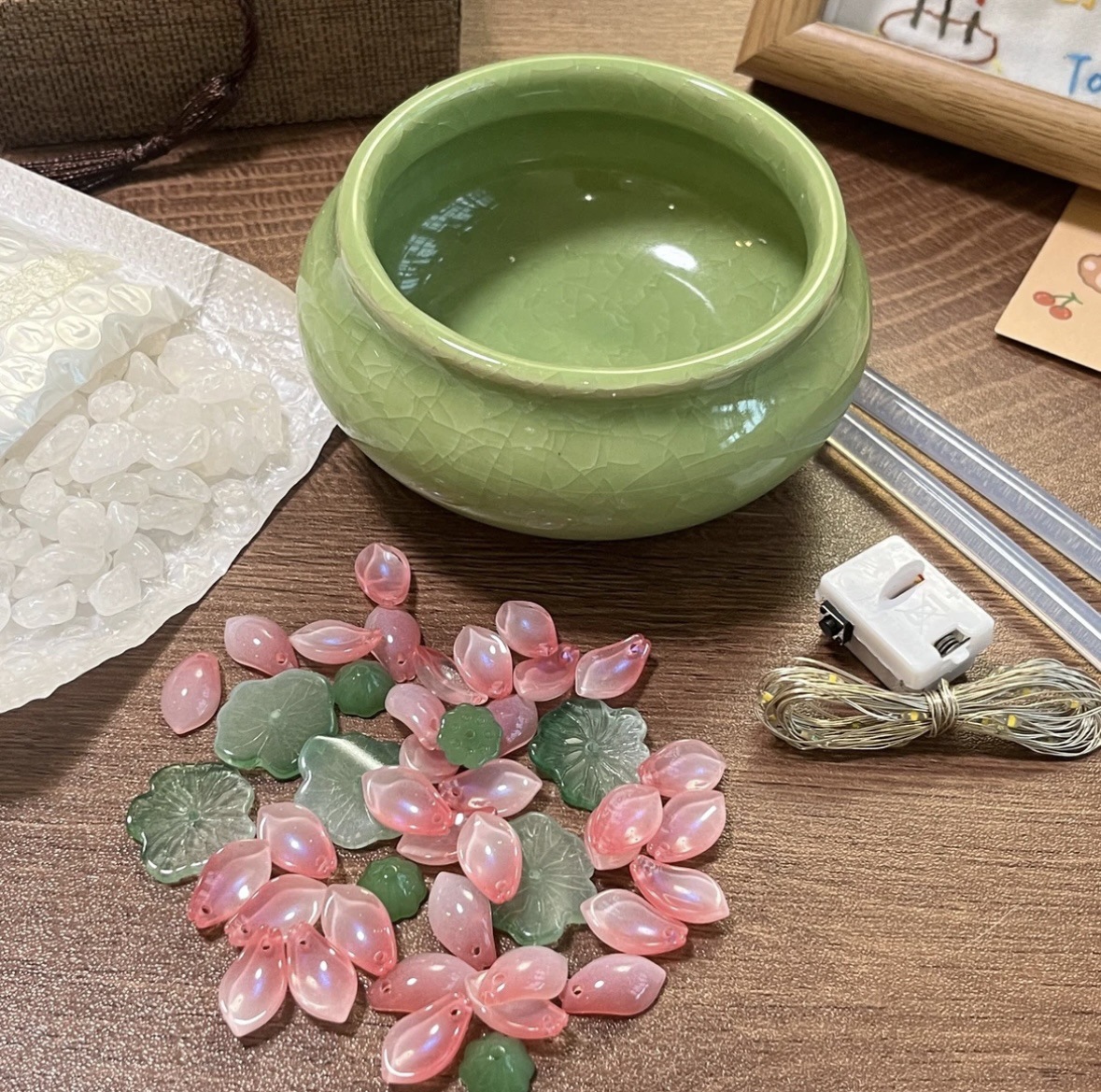 Lámpara de noche de loto de vidrio de vasija DIY material de loto paquete de adornos de cumpleaños de la niña Día de San Valentín nueva luz de atmósfera china