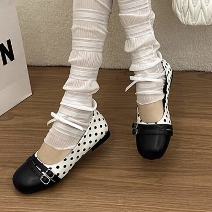 2026 Round-Toe Polka Dot Patchwork Buckle Mary Jane Leather Shoes for Women, New Niche Retro Daily Fashion Single Shoes for Women 2026 Round-Toe Polka Dot Patchwork Buckle Mary Jane Leather Shoes for Women, New Niche Retro Daily Fashion Single Shoes for Women