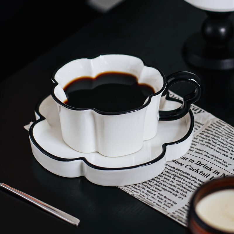 High-Looking Creative Design Flower Black and White Cup and Saucer Set Office Home Afternoon Tea Flower Tea Coffee Cup Exquisite High-Looking Creative Design Flower Black and White Cup and Saucer Set Office Home Afternoon Tea Flower Tea Coffee Cup Exquisite