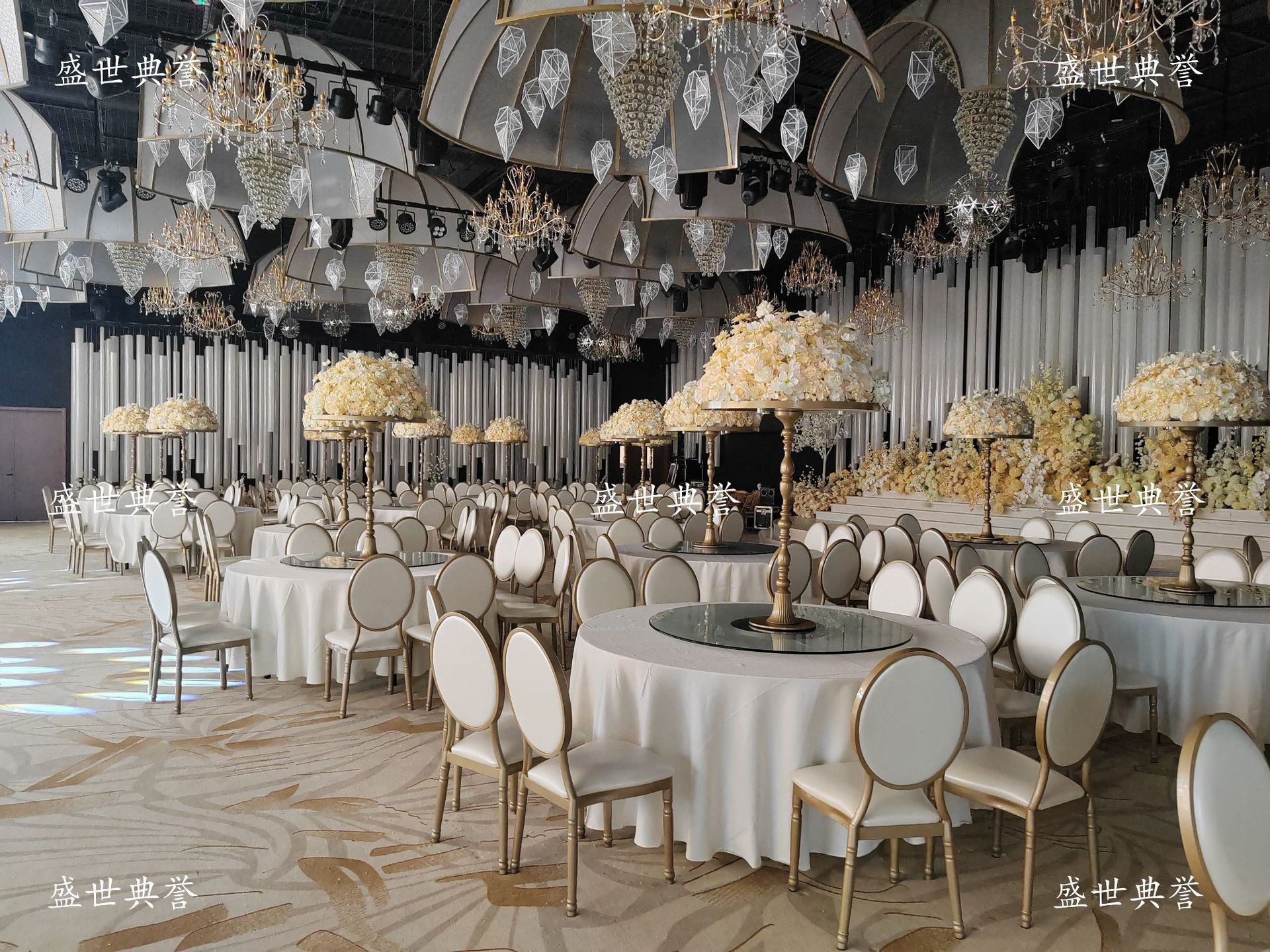 Taizhou hotel de cinco estrellas banquete mesa y silla restaurante banquete de boda plegable silla trasera redonda de comercio exterior boda tema silla de sol pic 6