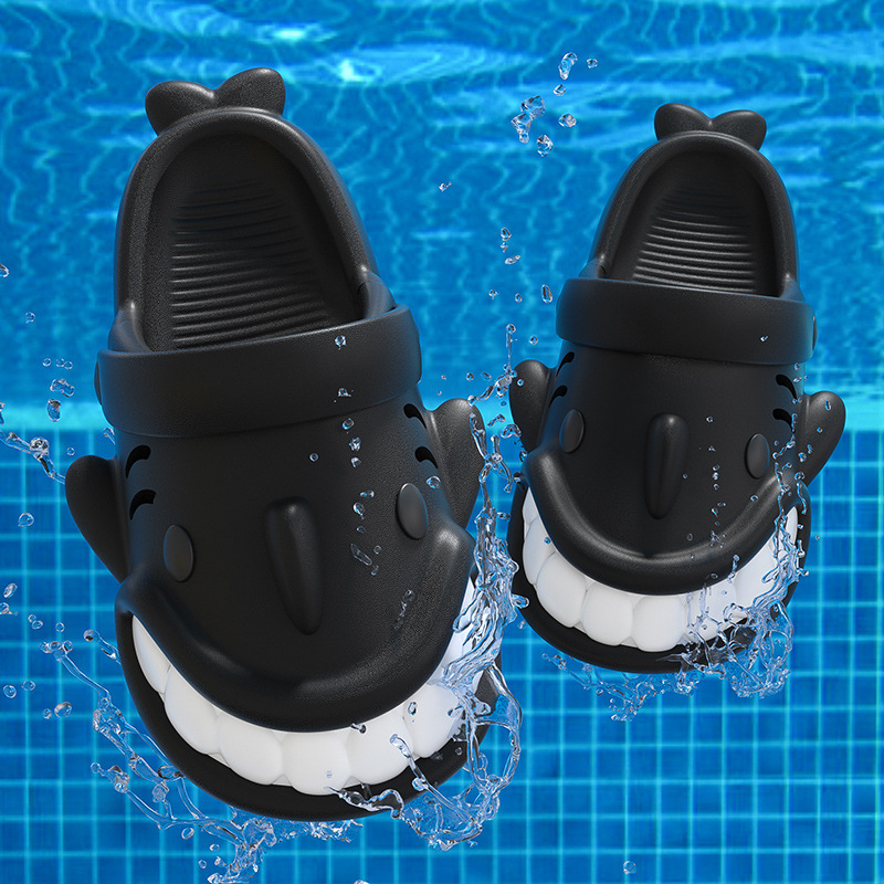 Hermosas zapatillas de tiburón para niños 2025 verano nuevo outerwear antiderrapante para padres e hijos zapatillas para niñas