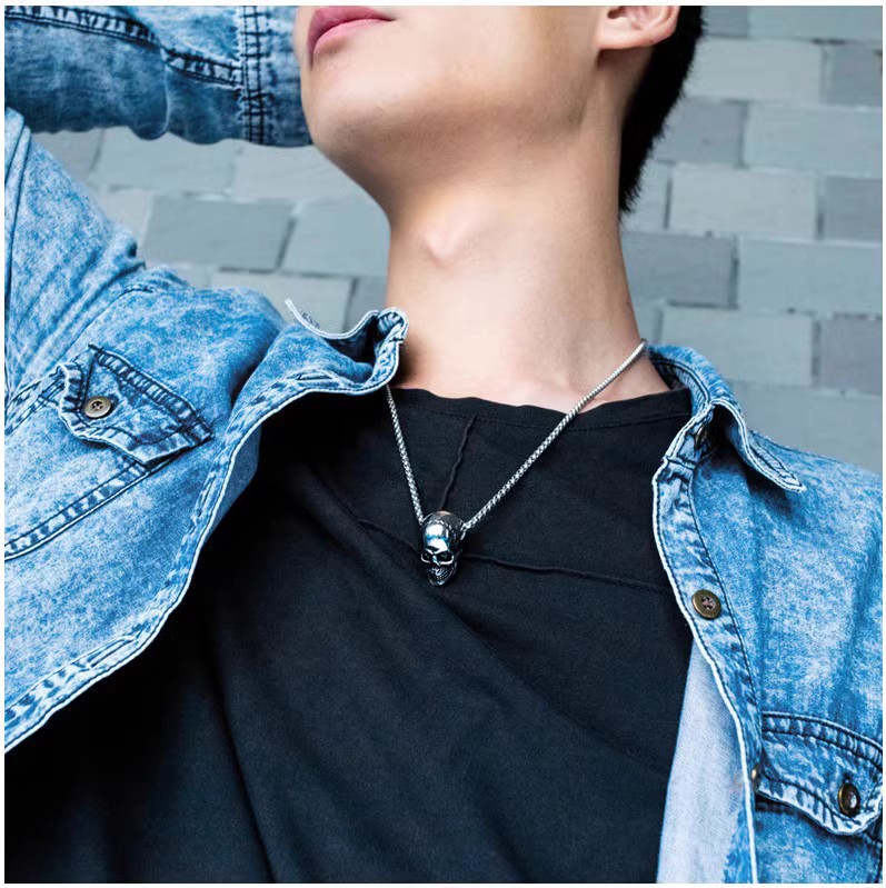 Collana con teschio di personalità per coppie, acciaio inossidabile alla moda, trendy, punk personalizzato, accessori hip-hop, regalo di Halloween_voghion.com