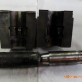 其他船舶配件;冲压模;信号灯