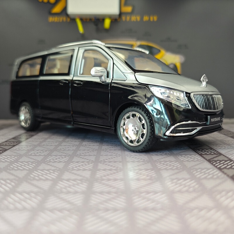 New Haodi Yc004 Simulation Vs680 Business Car Alloy Van Model Sound and Light Pull-Back Electric Remote Control Car