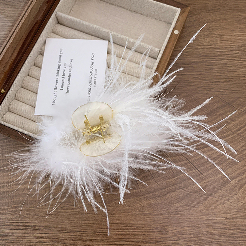 Plumas negras coreanas abrazadera de cabello de avestruz otoño femenino 2024 nuevo clip de cabello de alta calidad clip de cabello de tiburón grande clip de cabello