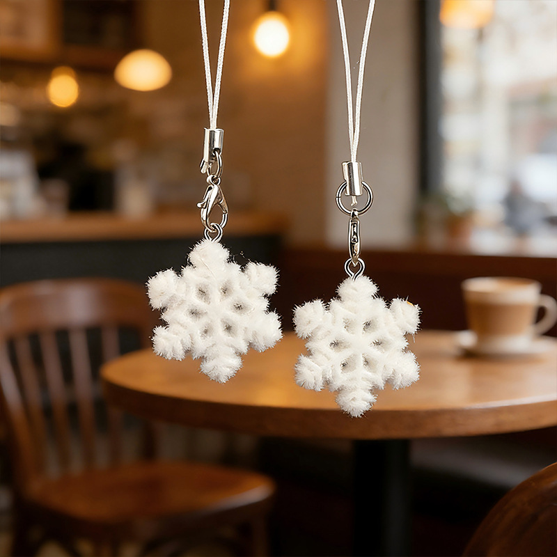 Sweet Christmas Snowflake Pendant, Winter Flocked Snowflake Bag Keychain, Mobile Phone Chain, Christmas Gift for Best Friend