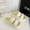 White -faced light green midsole