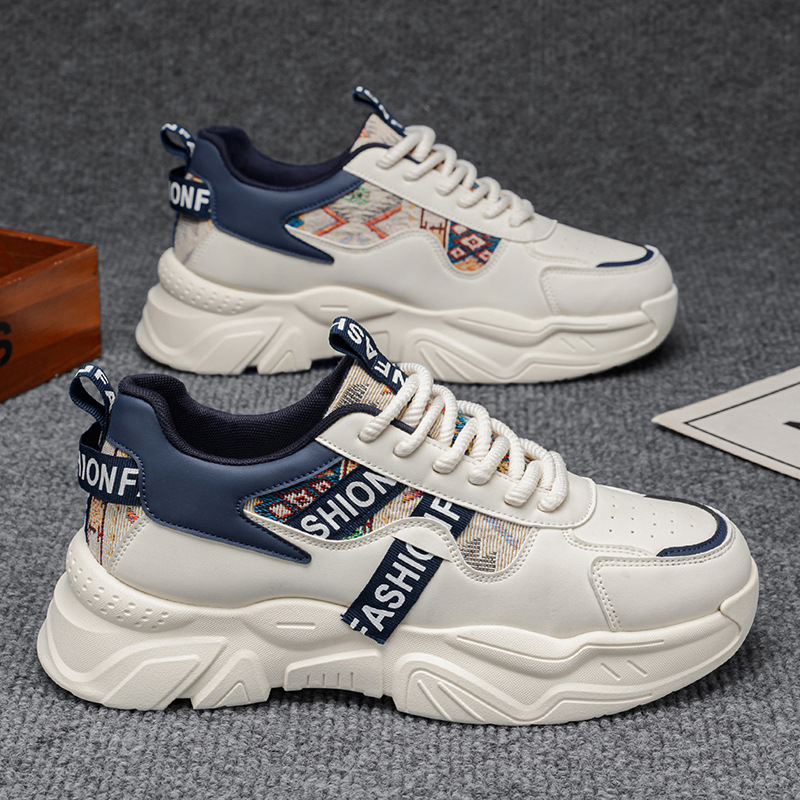 2026 nuevo estilo de primavera estilo de moda versátil Gump para aumentar la altura de los jóvenes hombres zapatos deportivos casuales con suela gruesa zapatos de moda