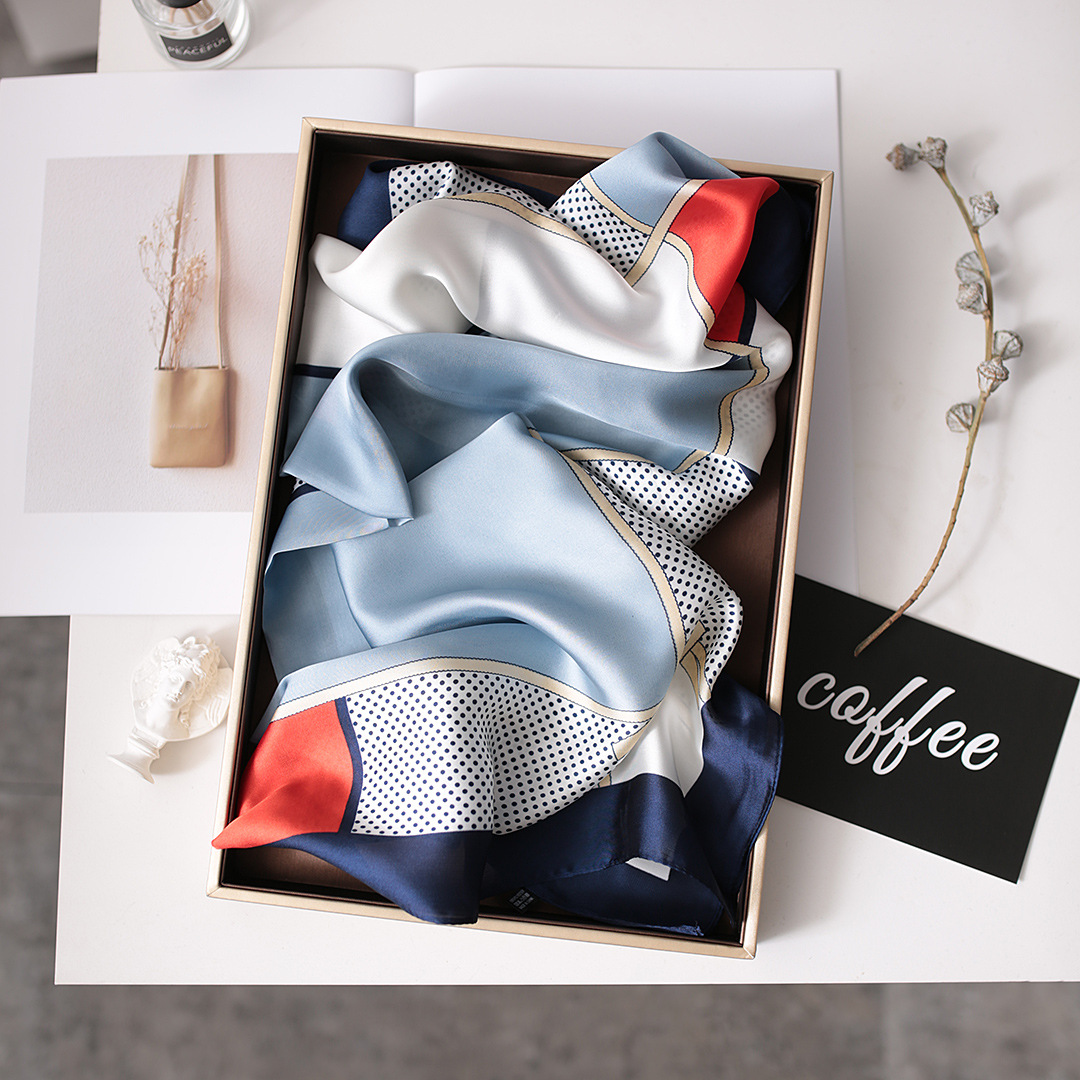 Shi Pukun Abito stile primavera/estate Semplice ed elegante in una piccola sciarpa professionale versatile da donna quadrata_voghion.com