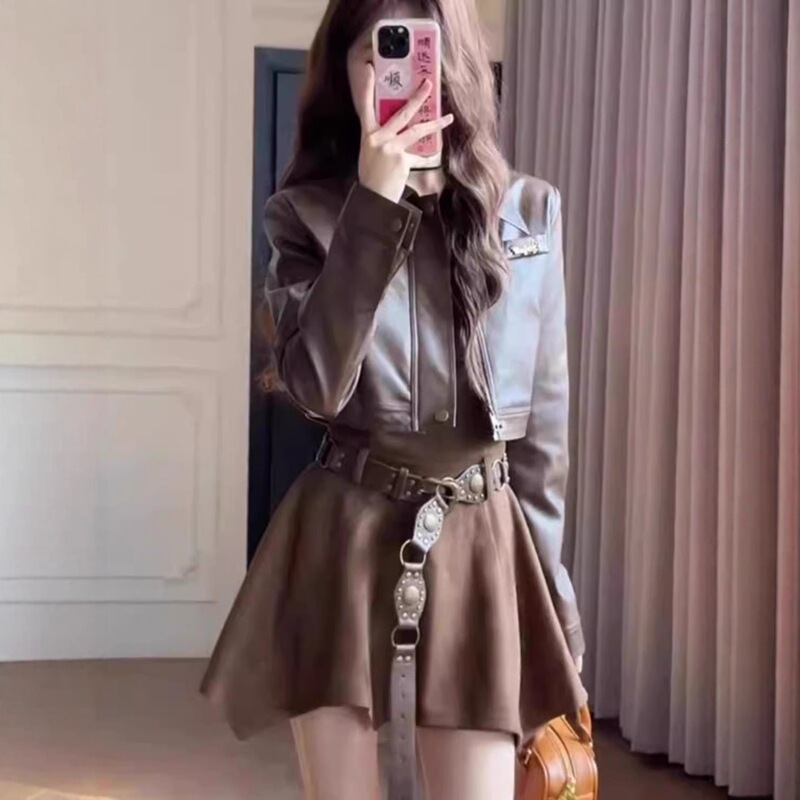 Women's Outfit 2026 Spring/Autumn Korean Style Hot Girl Short Leather Jacket and Waist-Cinching Strap Dress Two-Piece Set