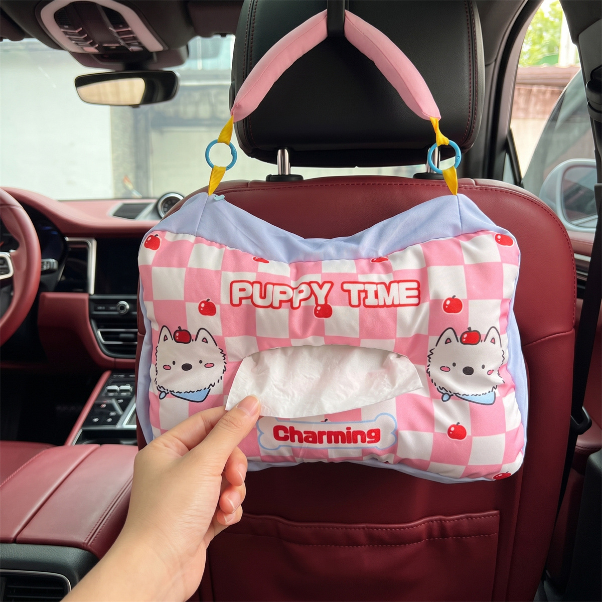 Popular online product: car tissue box, car tissue holder, car tissue bag, car interior accessories from the source factory