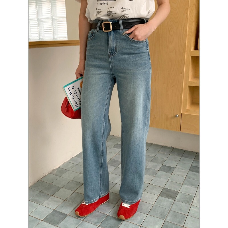 3Th Morning Fashionable and Well-Tailored Korean Retro High-Waisted Loose Straight-Leg Jeans Zy4028 3Th Morning Fashionable and Well-Tailored Korean Retro High-Waisted Loose Straight-Leg Jeans Zy4028