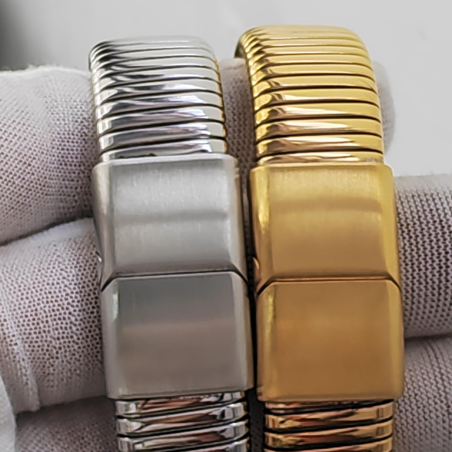 Daily Occasion Fashion Solid Color 304 Stainless Steel 18K Gold Plated Stainless Steel Bracelets In Bulk