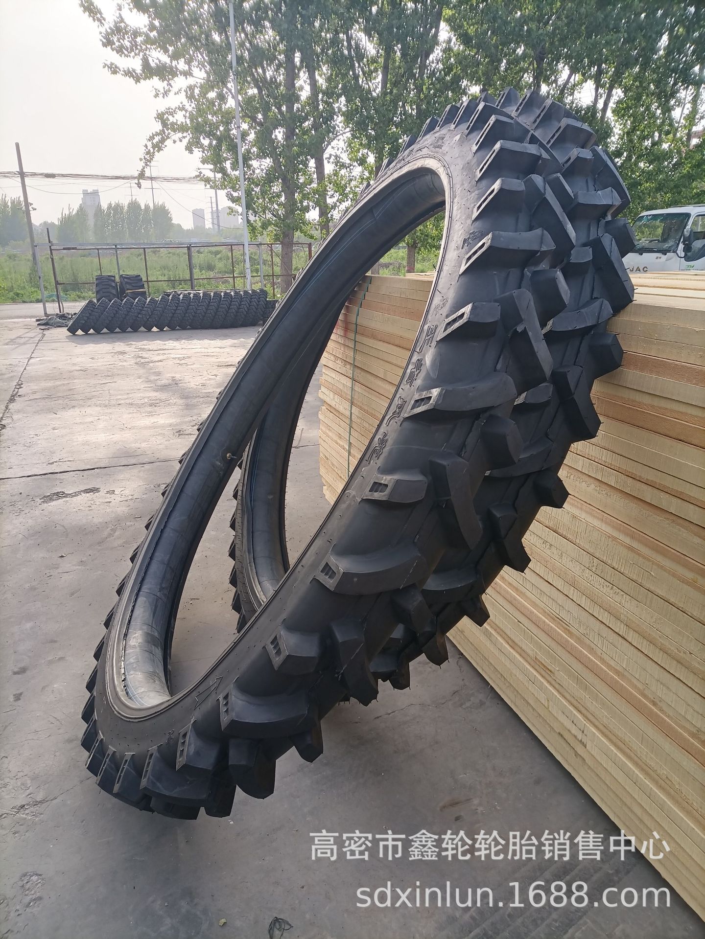 长期供应230/95-48 230/95-74 233/95-74.5打药机采棉机轮胎