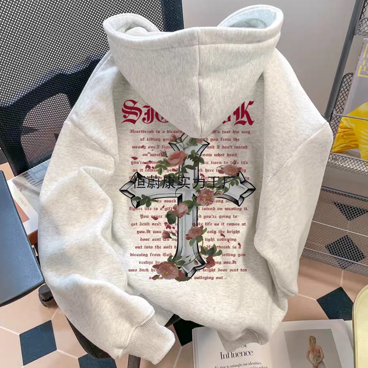 银狐绒复古玫瑰十字架印花连帽卫衣秋冬学生宽松百搭休闲上衣外套