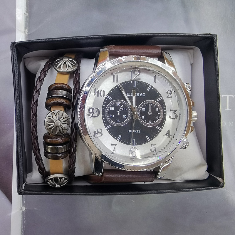 Set di braccialetti alla moda di vendita caldo, confezione regalo di accessori per orologi in stile hip-hop punk, 2 set, orologi da uomo_voghion.com