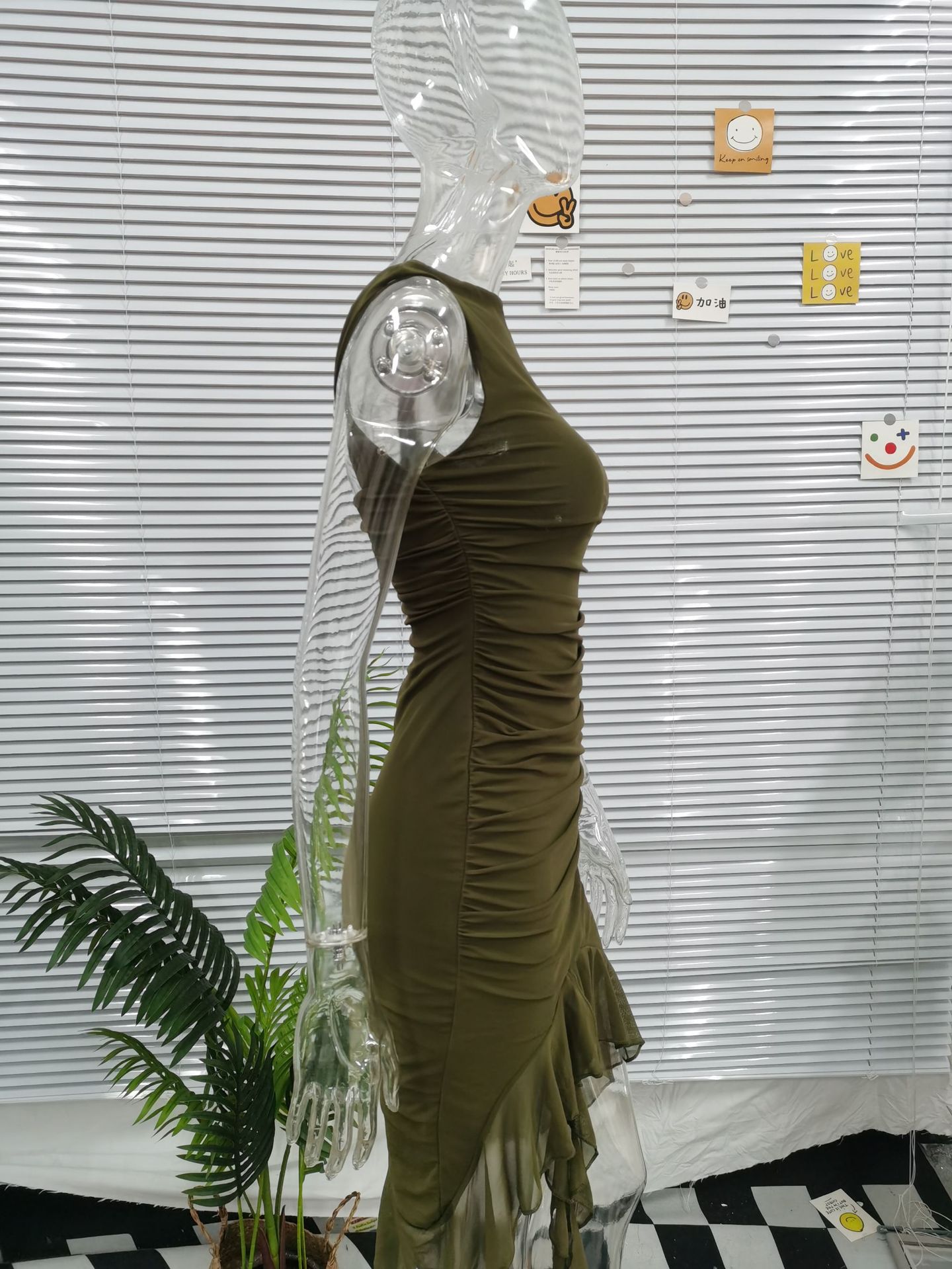 280g Weight Asymmetrical Dress, Knee-Length Dress Length Type Sleeveless Sleeve Length Mesh Dress Dresses Type Spandex, Mesh Yarn Fabric Type High Waist Waist Line Holiday, Cocktail Party Occasion Round Neck Neckline Slim Fit Type Solid Color Pattern Summer Season Women's Gender Pleated Design Elegant, Sexy Style Wholesale Women's Elegant Sexy Pleated Solid Color Holiday Cocktail Party Round Neck Sleeveless Mesh Dress 22