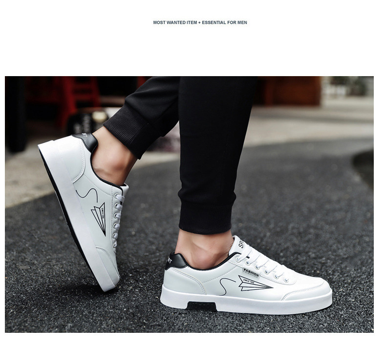 Sneaker Image 5