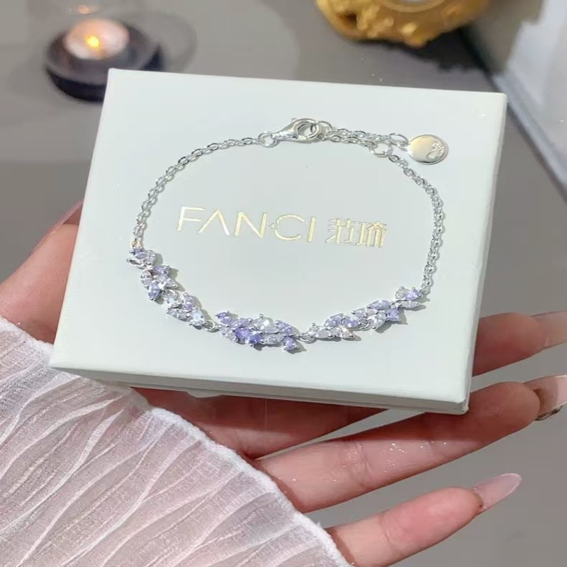 范琦紫藤花微笑手链女小众设计生日送女友闺蜜毕业礼物一件代发|undefined